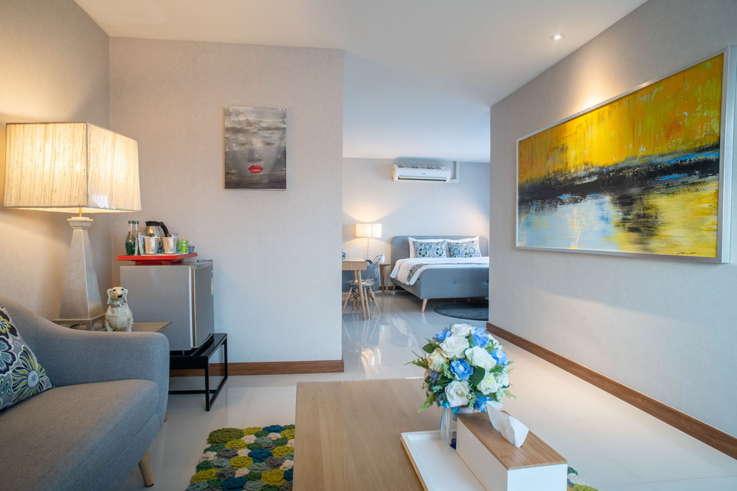 Junior Suite 1 - Chala Number 2 Art and Gallery